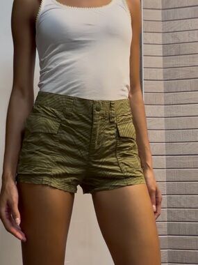 Divided Olive Green Cargo High-Waist Women's Shorts